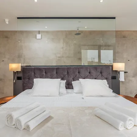 C Istria Villa *