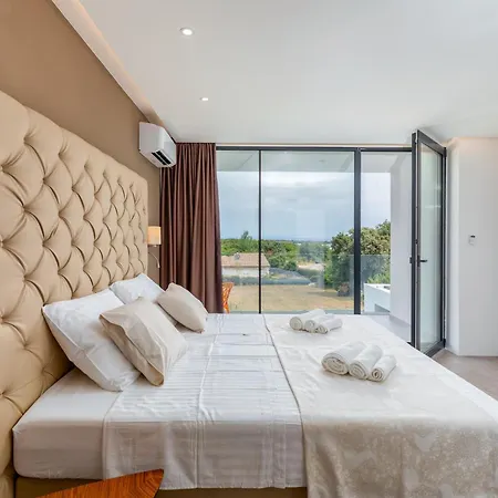 Villa C Istria