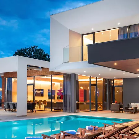 Villa C Istria